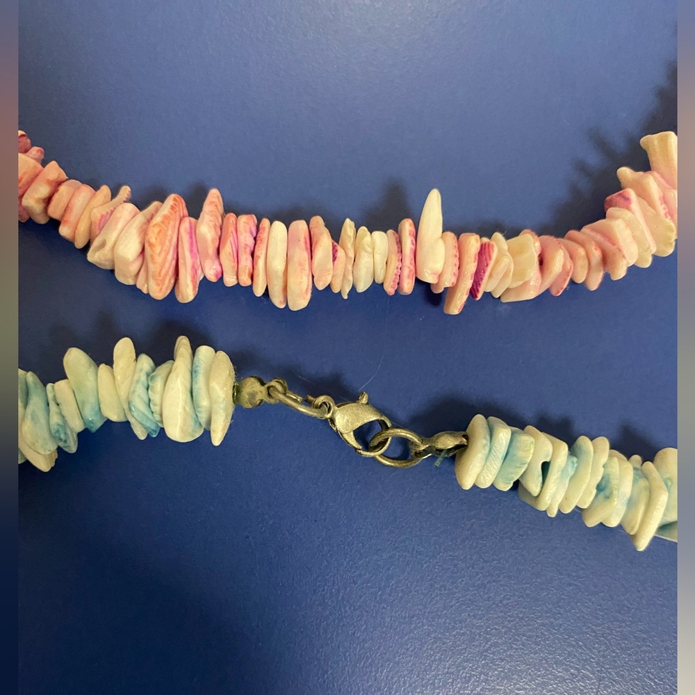 Colorful Shell Necklace Set - Picture 2 of 6